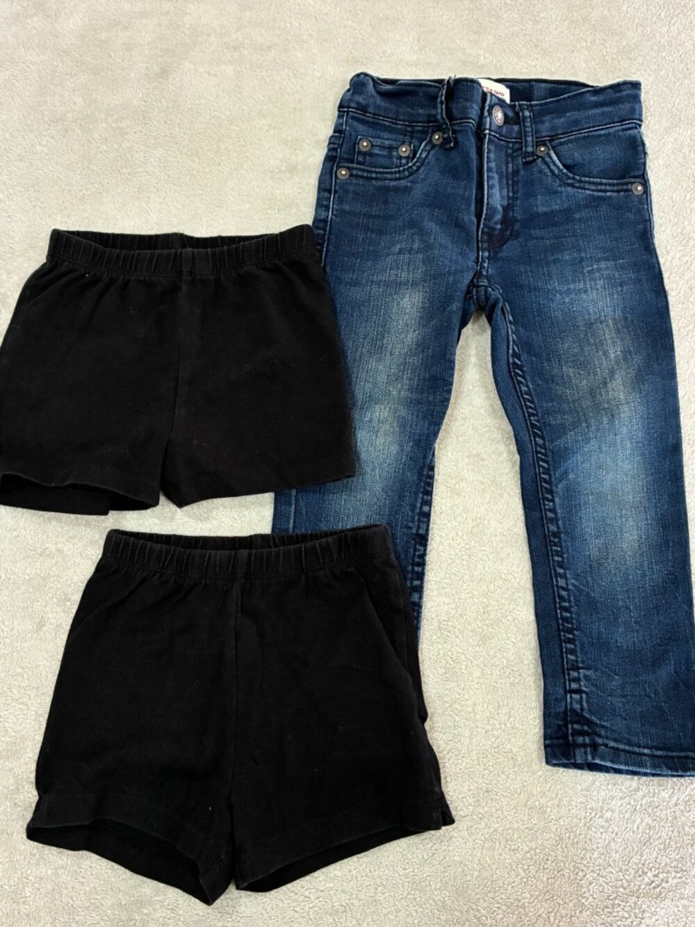 Little Girls Bundle Size 3T-4T, 8 pieces, dresses, jeans, tops, zip up - Picture 6 of 16